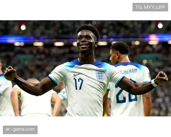 贝林厄姆与福登战术角色及组织影响力对比分析 贝林厄姆与福登战术角色及组织影响力对比分析